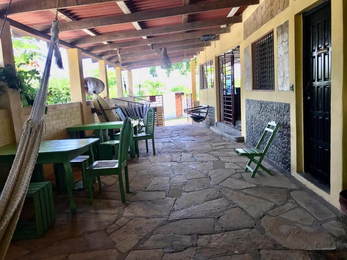 Bananoz Surfhouse Bed and Breakfast Transito Buitenkant foto