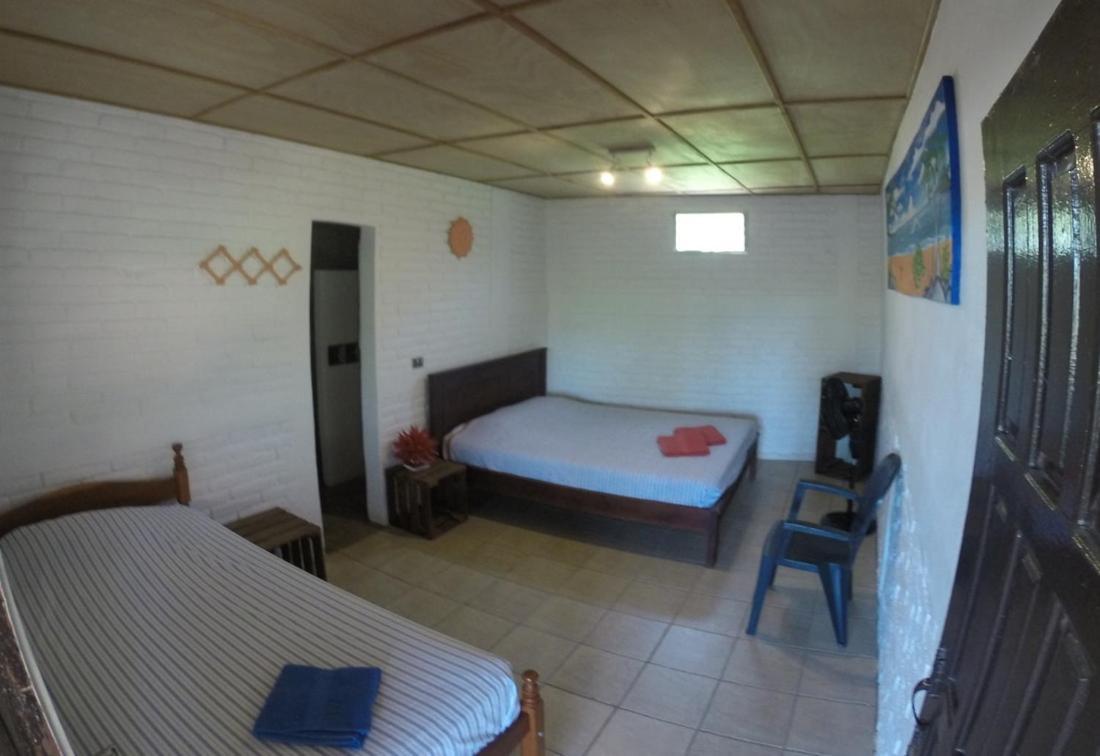 Bananoz Surfhouse Bed and Breakfast Transito Buitenkant foto